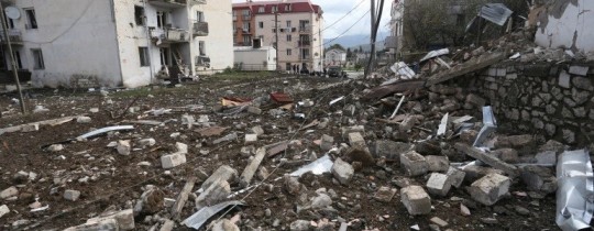 آثار القصف في قره باغ