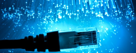 تعمل وزارة الاتصالات على إدخال تقنية (VDSL) الحديثة، ما يضمن تقديم سرعات عالية