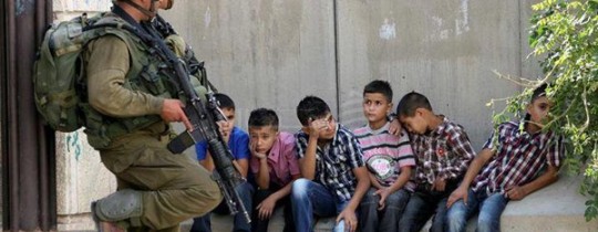 اعتقال اطفاال