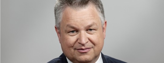 (مايكل لينك) الاحتلال يمنع مقرر حقوق الإنسان الجديد من دخول الأراضي المحتلة