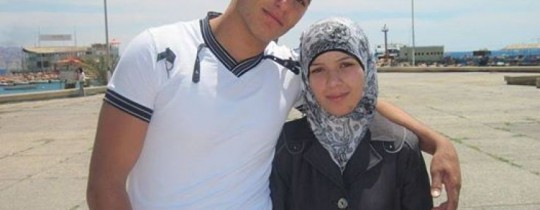 اختطاف زوجة أسير مقدسي من منزلها