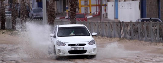 تساقط الامطار
