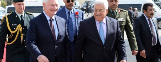 عباس مع الحاكم العام لكندا ديفيد جونستون