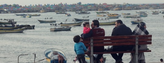 مواطنون بميناء غزة