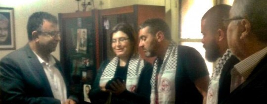 بيروت.. الشعبية تستقبل وفدًا من قناة 