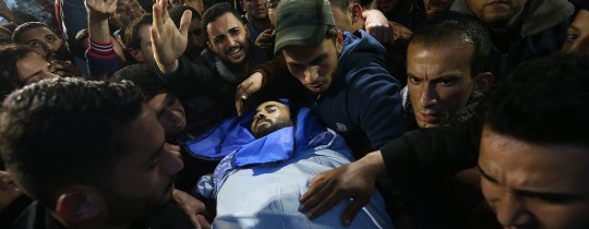 الزميل الصحفي أحمد أبو حسين شهيدًا