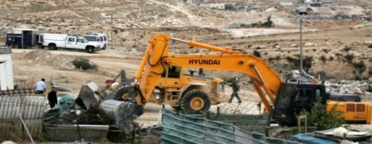 أرشيفية - قوات الاحتلال تخطر بهدم ثلاثة منازل في قرية الولجة