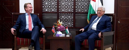 الرئيس عباس والوزير برنده