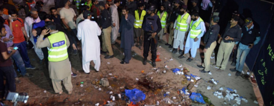 من مكان الانفجار