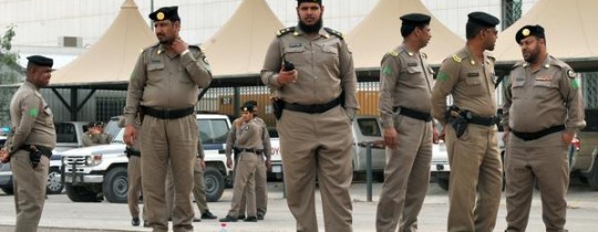 أفراد من الشرطة السعودية