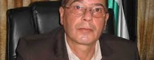 عيسى قراقع.