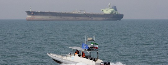 زوارق إيرانية في مياه الخليج
