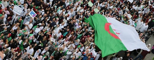 الجزائر: احتماليّة تأجيل انتخابات الرئاسة.. وغالبية الأحزاب تُقاطع اللقاء التشاوري