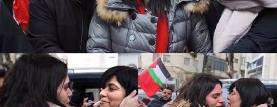 سهى برفقة والدتها المناضلة خالدة جرار