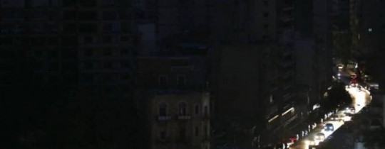 لبنان يغرق في الظلام 