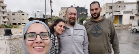 لحظة تحرر القيادي زكارنة