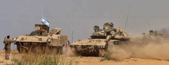 آليات جيش الاحتلال على الحدود الشرقية مع قطاع غزّة