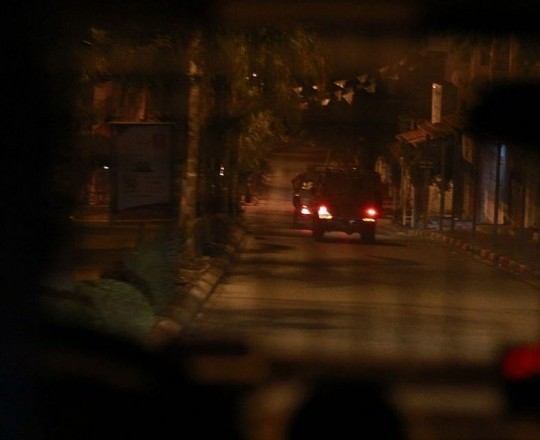 مداهمات لجيش الاحتلال