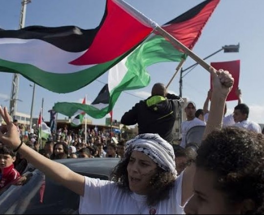 مسيرات رافضة لهدم المنازل