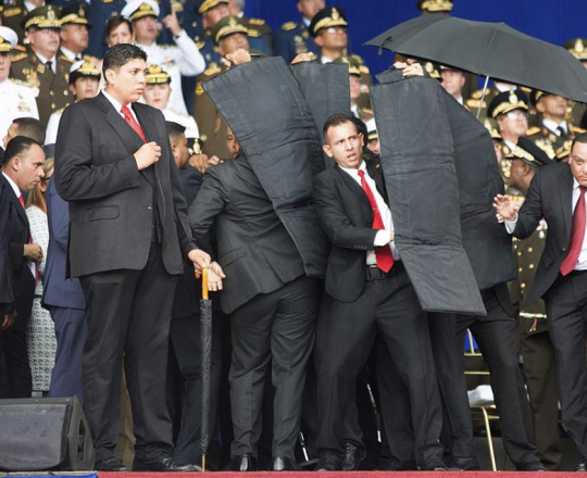 محاولة اغتيال الرئيس الفنزويلي ‫