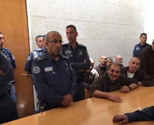 الاسرى داخل المحكمة العليا للإحتلال