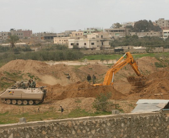 الجيش المصري يعلن تدمير 6 أنفاق على الحدود مع القطاع