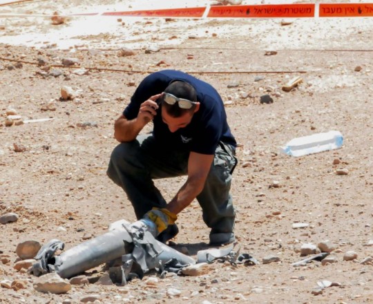 سقوط صاروخ في الاراضي المحتلة - ارشيف