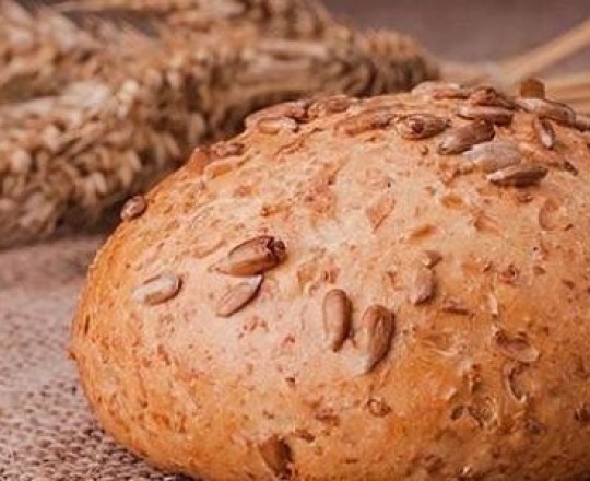 خبز الشعير مفيد للقلب والعظام والجهاز الهمضمي ويُساعد في التحكم بالوزن