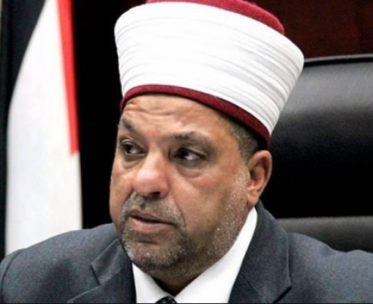 وزير الأوقاف الفلسطيني يوسف ادعيس