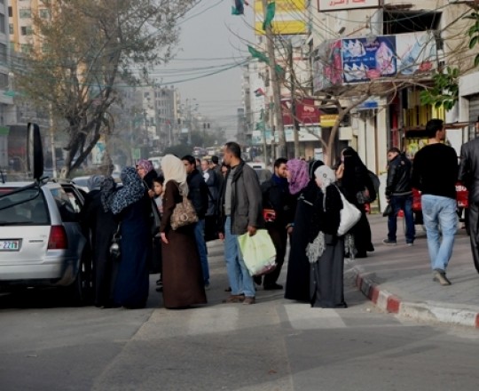 ازمة المواصلات في غزة قديمة جديدة بفعل الحصار الخانق