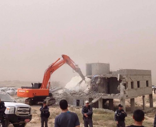 هدم سلطات الاحتلال لقرى البدو- تعبيرية