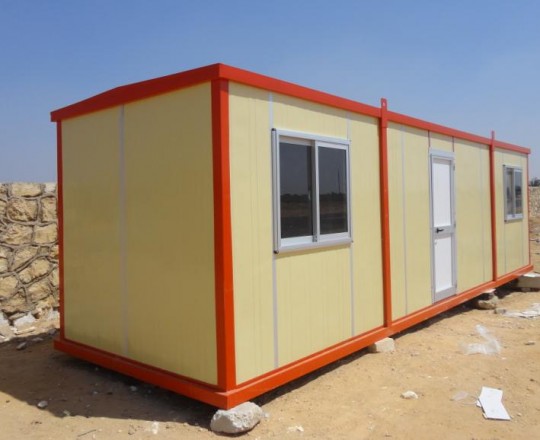 الاحتلال يوافق على نقل 4 كرفانات إلى غزة