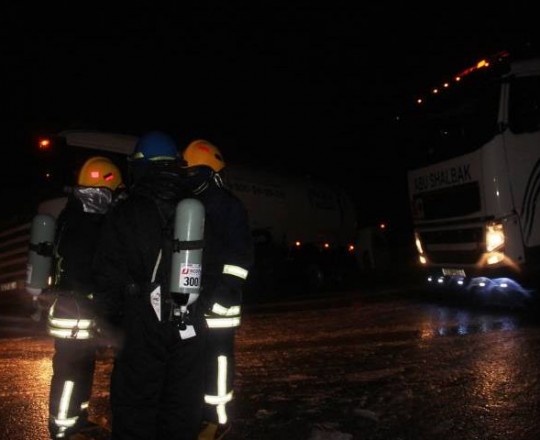 إخلاء الدفاع المدني للبناية في رام الله