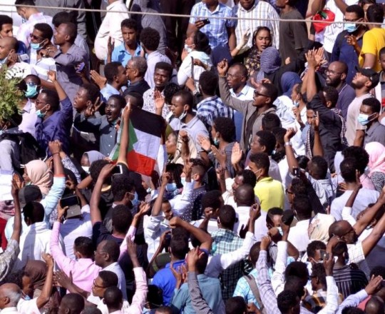 من الاحتجاجات الشعبية في السودان ضد حكم عمر البشير 