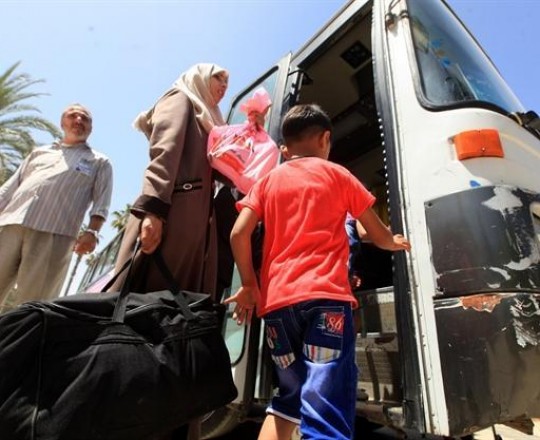 نقلا عن الداخلية-مغادرة المسافرين من صالة معبر رفح