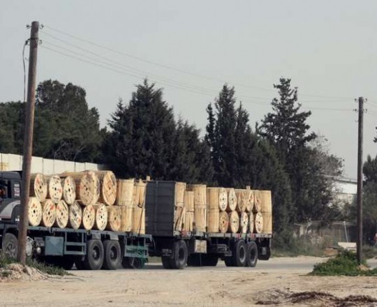 شاحنات كرم أبو سالم