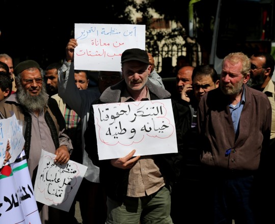 لاجئو فلسطين الفارين من الدول العربية: لمصلحة من يتم تجاهل مطالبنا؟!