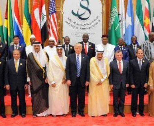 العرب مع ترامب.jpg
