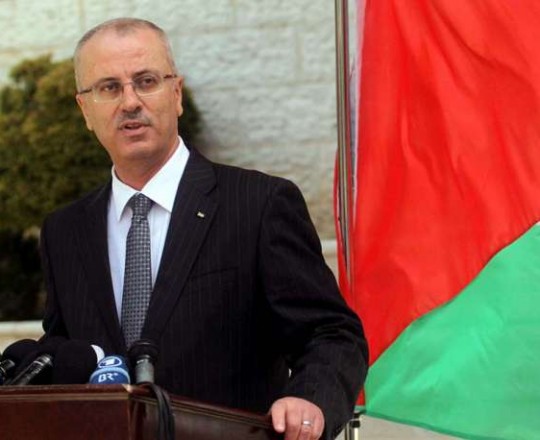 رئيس الوزراء يدعو دول العالم لدعم مبادرته لإيجاد حل لقضية موظفي ‫غزة‬ والاعمار