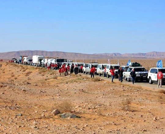 قافلات إغاثية تتوجه إلى مخيم الركبان