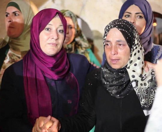 والدتا الأسرى القاضي والبلبول