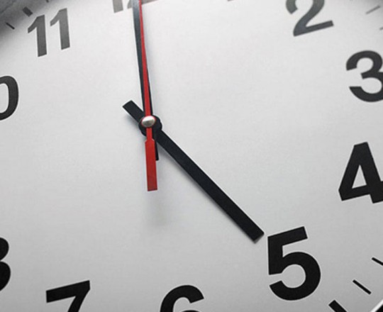 الأحد عطلة رسمية.. والتوقيت الشتوي في 28 الشهر المقبل