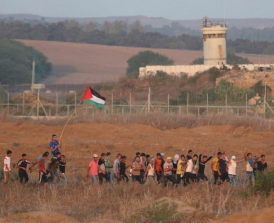 مشهد من المظاهرات اليومية شرق البريج