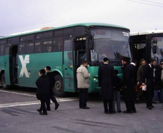 حافلات مستوطنين -أرشيف