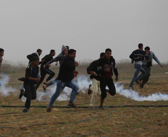 من مواجهات جمعة الغضب الثالثة - عدسة أشرف عمرة