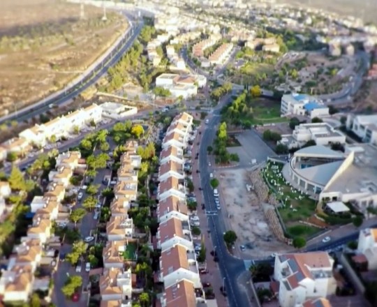 تحذيرات من إضافة كليتين جامعيتين بمستوطنة أرئيل