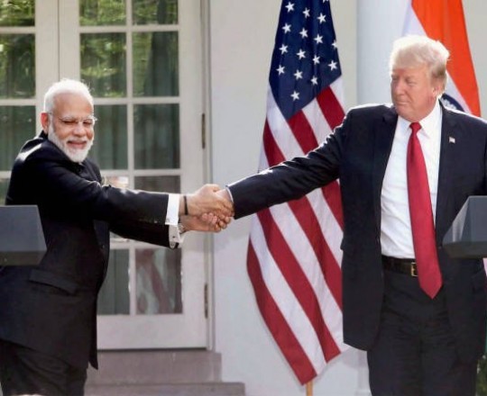 الرئيس الأمريكي ونظيره الهندي