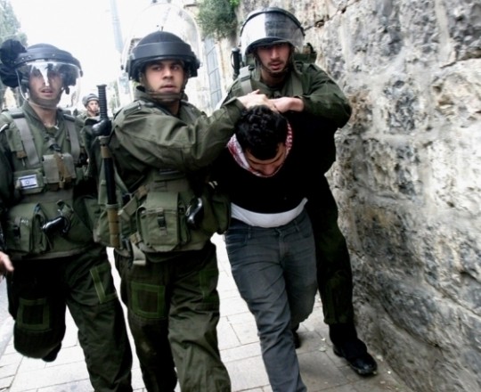 اعتقال فلسطيني