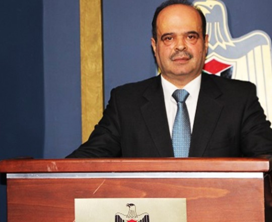 المتحدث الرسمي باسم الحكومة يوسف المحمود