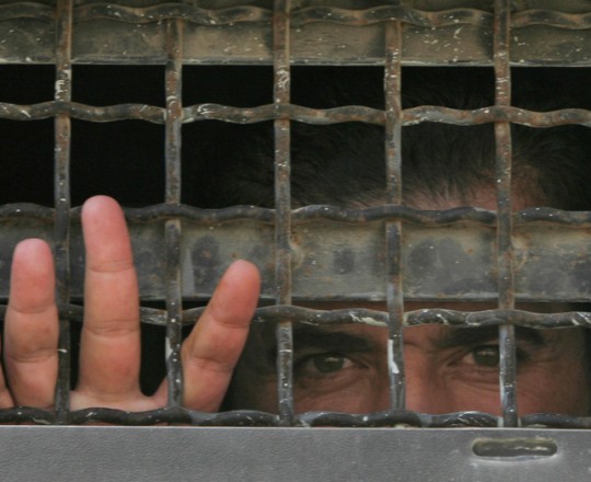 أسير فلسطيني